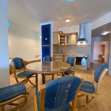 Apartman Majak U Zermanicke Prehrady Pitrov Exteriér fotografie