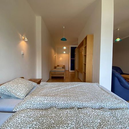 Apartman Majak U Zermanicke Prehrady Pitrov Exteriér fotografie